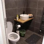 Villa Nordic - With Private Yard, Bbq & Free Parking, 4 Km From Center Braşov