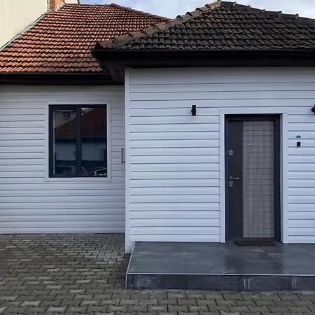 Nordic - With Private Yard, Bbq & Free Parking, 4 Km From Center