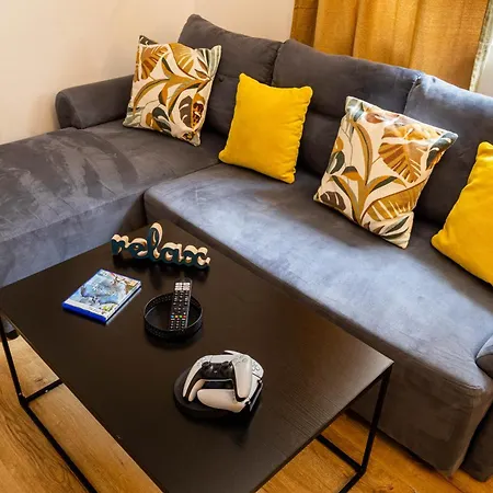 Nordic - With Private Yard, Bbq & Free Parking, 4 Km From Center * 브라쇼브