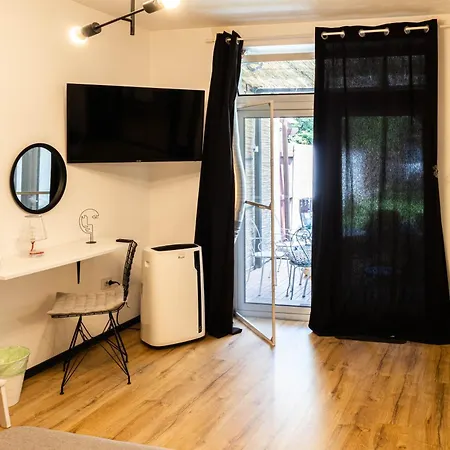 Nordic - With Private Yard, Bbq & Free Parking, 4 Km From Center