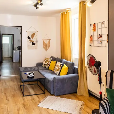 빌라 Nordic - With Private Yard, Bbq & Free Parking, 4 Km From Center